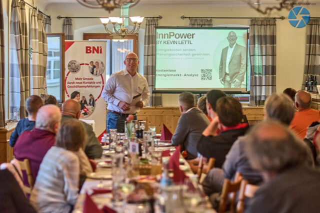 Zukunft-Handwerk_BNI-Uralit_04-26_250_web